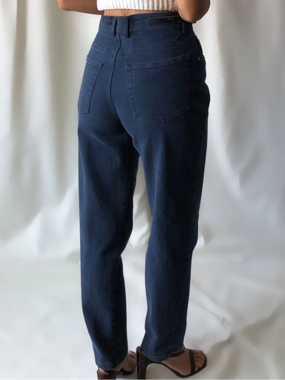 90s High-Rise Straight Leg Jeans